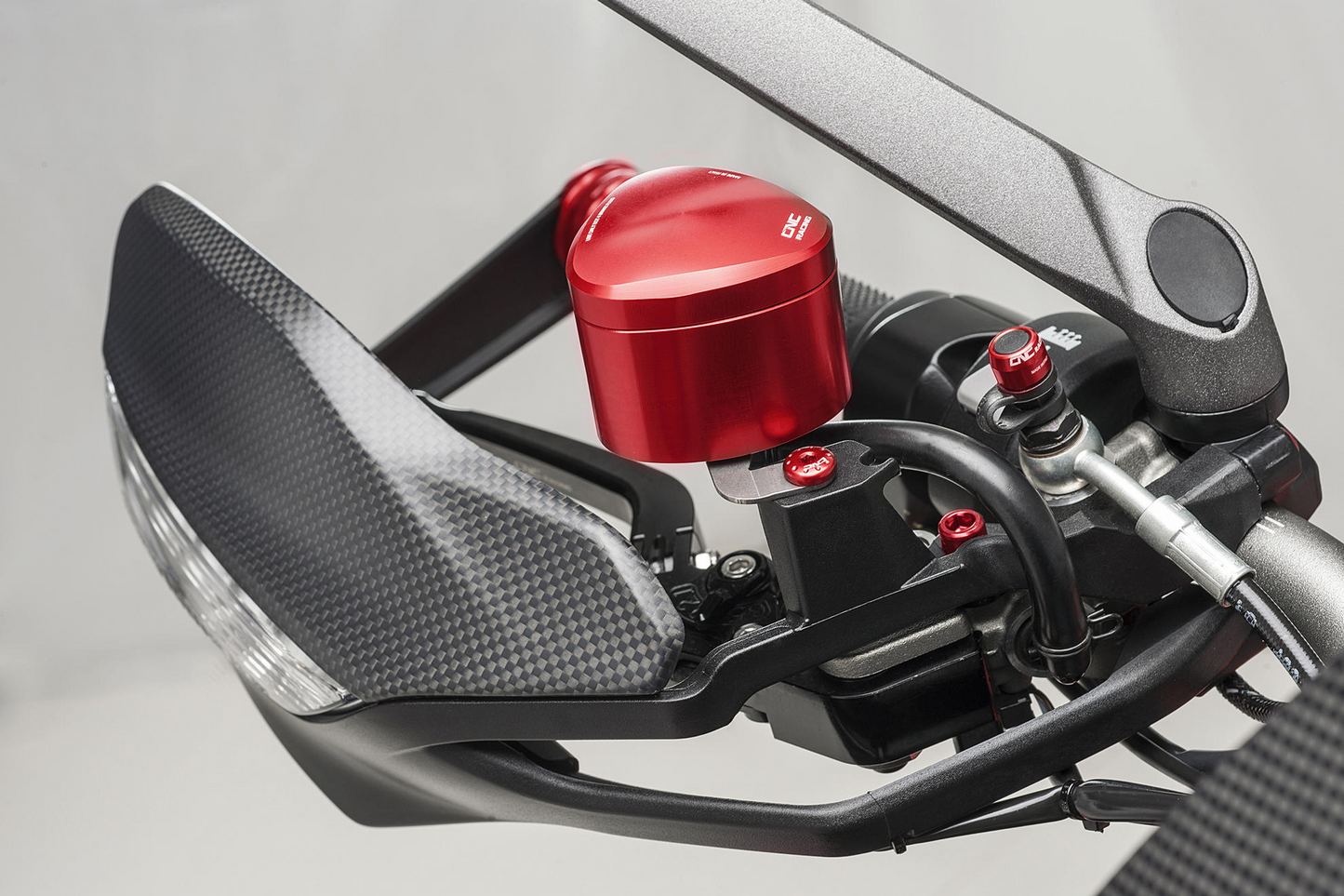 CNC RACING Brake Fluid Tank Universal