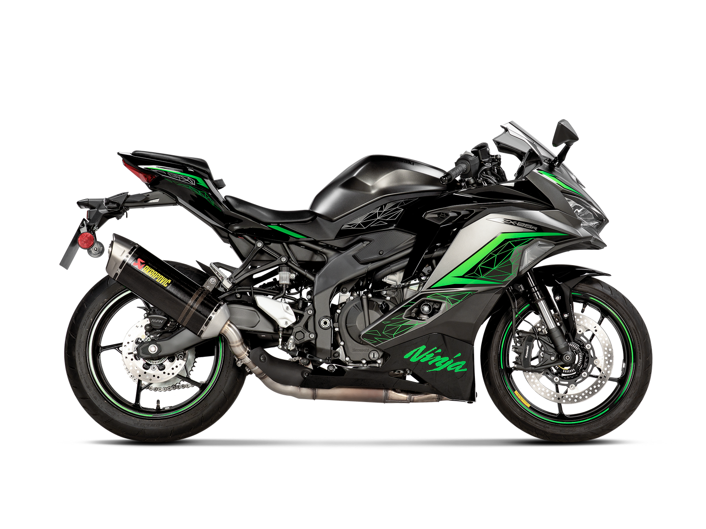 AKRAPOVIC Knalpot Kawasaki ZX25R '23 Slip On Line Carbon