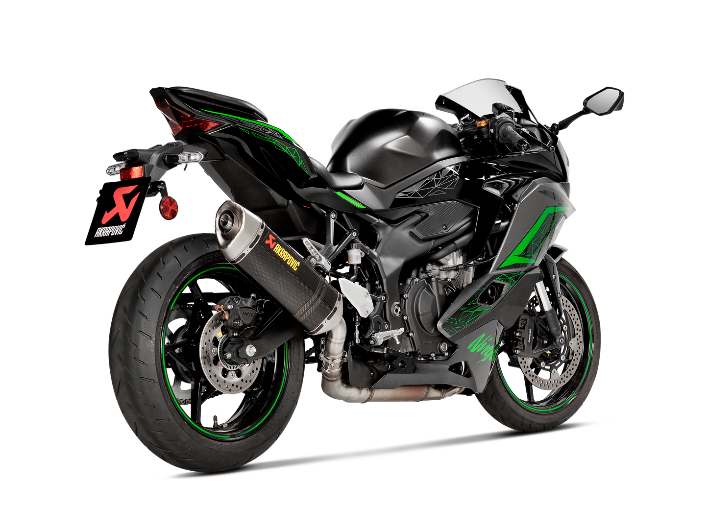 AKRAPOVIC Knalpot Kawasaki ZX25R '23 Slip On Line Carbon