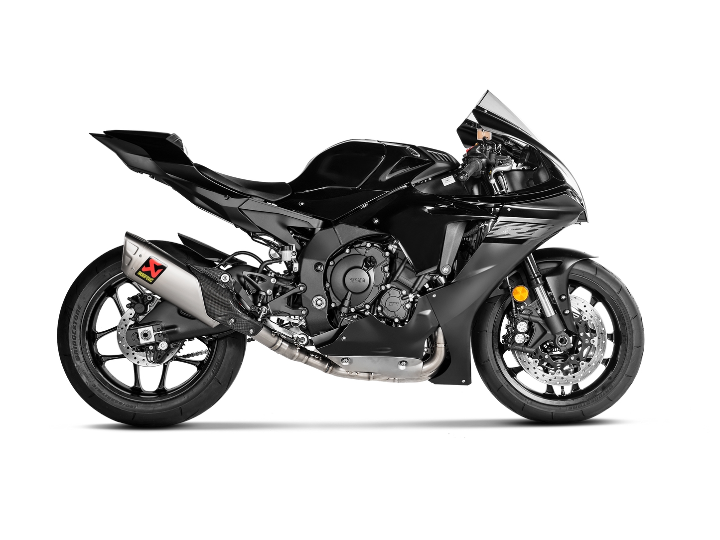 AKRAPOVIC Exhaust Yamaha R1 Evolution Line