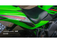 MOTOPLASTA Tail Slider Pelindung Body Belakang Carbon Kawasaki ZX25R, ZX25RR, ZX4RR Karbon
