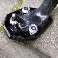 URRA Kickstand Enlarger Expansion Yamaha MT-07 / FZ-07 14-20 / MT-07 MOTO CAGE 15-18 /Tracer 700 / FJ-07 16-20 / XSR700 16-20 Tatakan Standar Samping